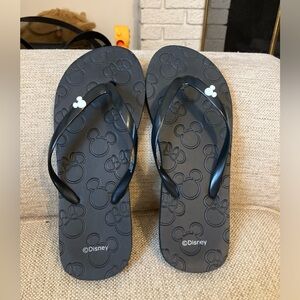 Disney Mickey Mouse black and white sandals
